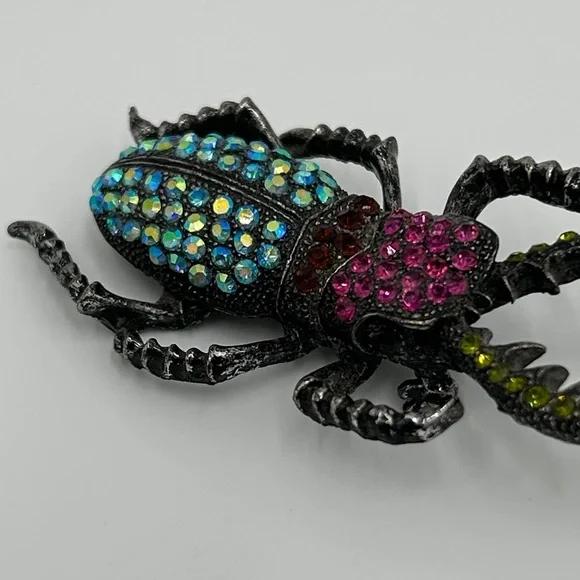 Vibrant Rhinestone Insect Brooch - Picture 5 of 10
